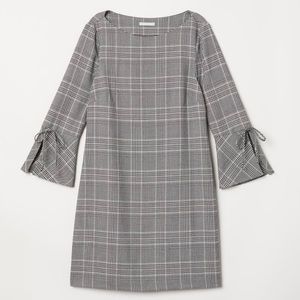 H&M Long Sleeve Plaid Short Dress